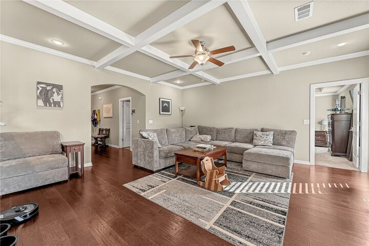 Property Photo:  408 W Laurel Avenue  AR 72758 