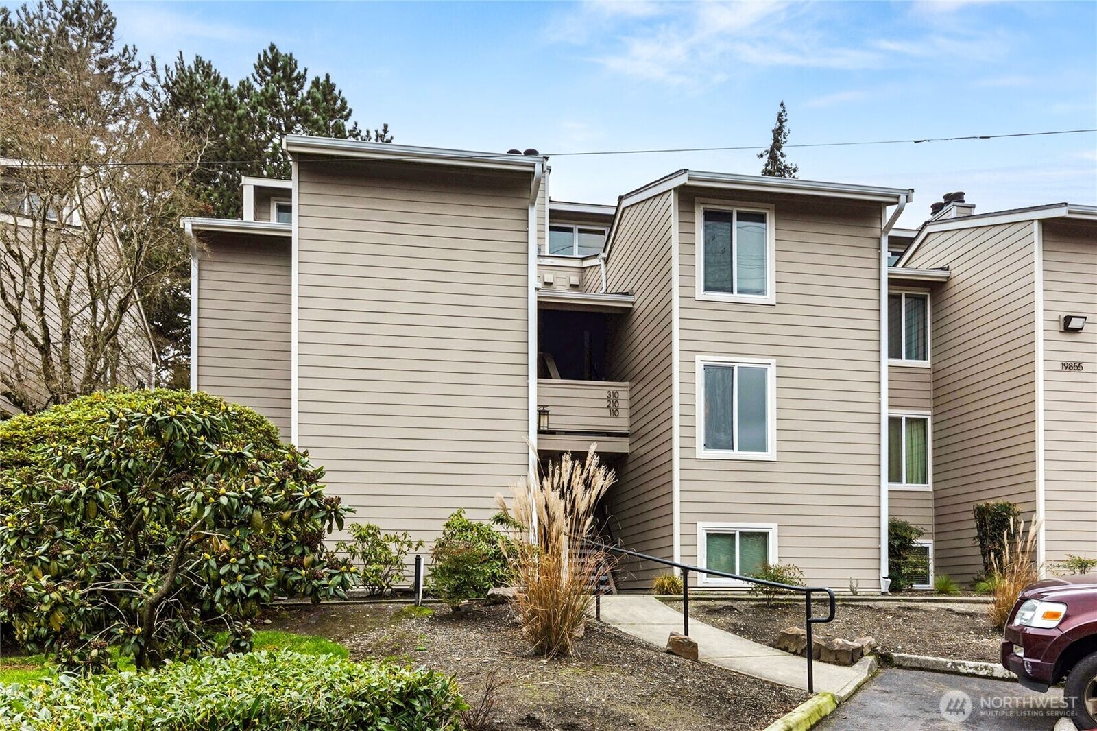 Property Photo:  19855  25th Avenue NE 210  WA 98155 