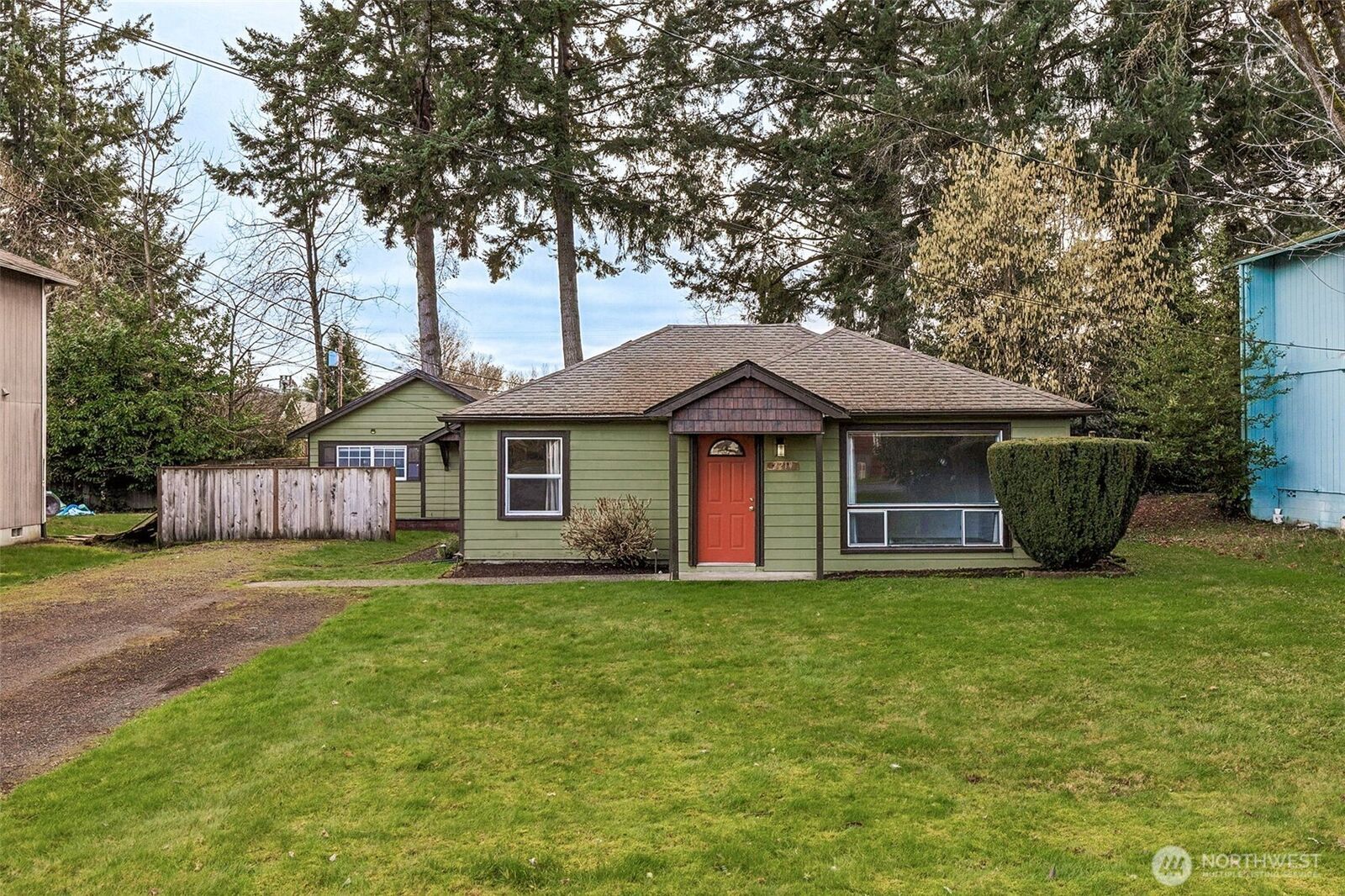 Property Photo:  2219  Bush Avenue NW  WA 98502 