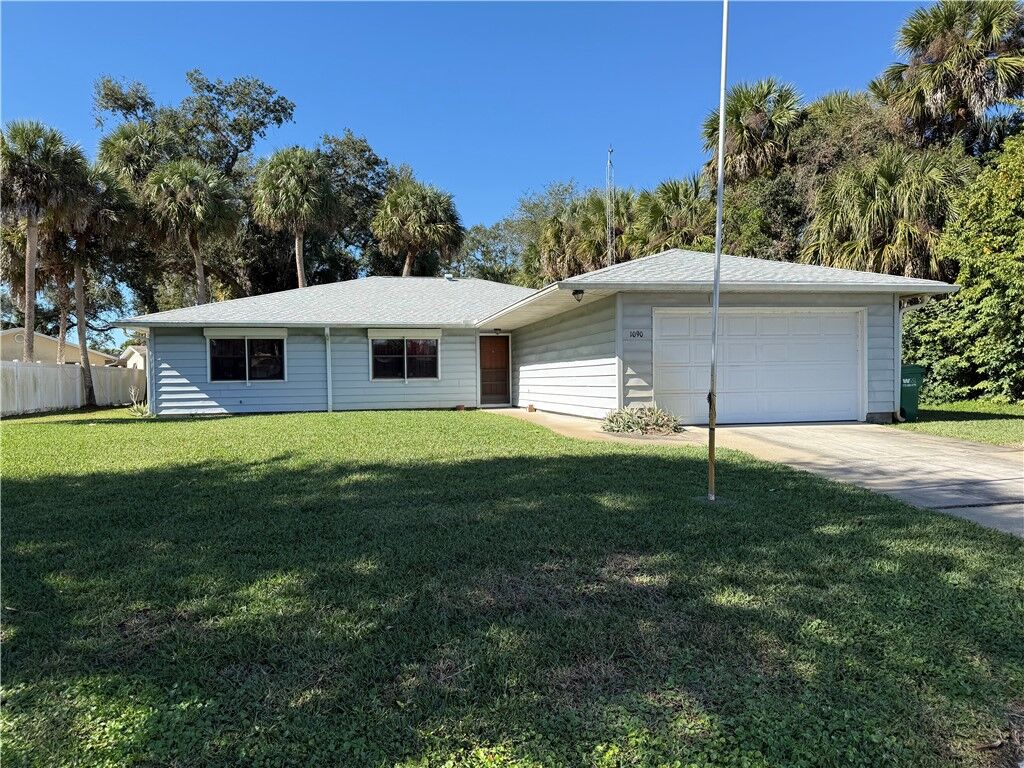 Property Photo:  1090 George Street  FL 32958 