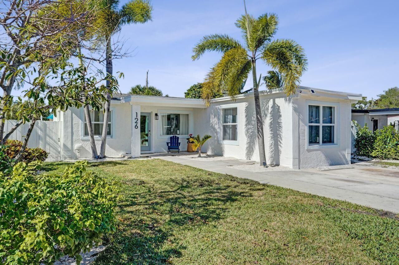 Property Photo:  126 SW 7th Avenue  FL 33444 