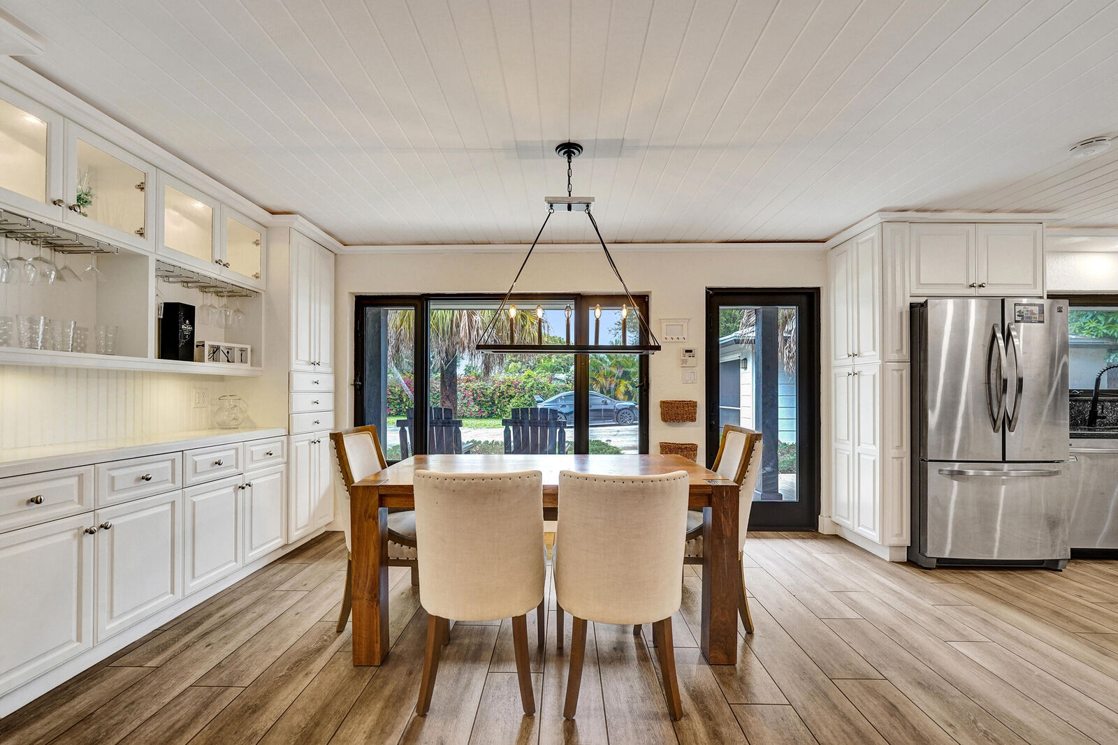 Property Photo:  5612 Harding Street  FL 33021 