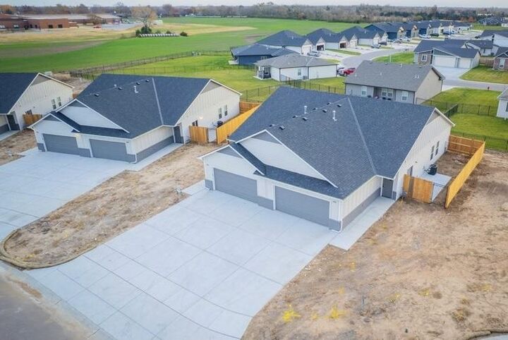 Property Photo:  448 Trails Head Ct  KS 67052-4311 