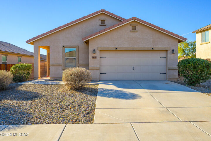 Property Photo:  14139 N Dart Point Way  AZ 85658 