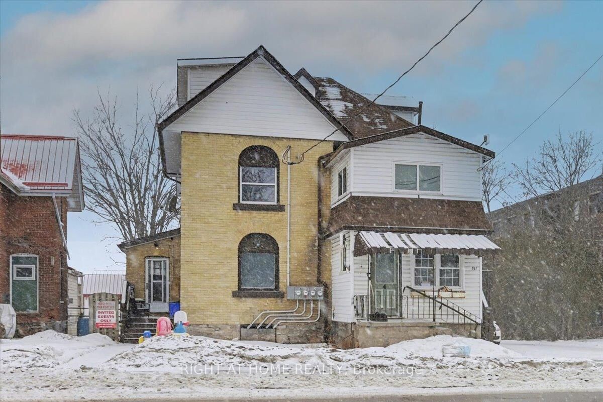 Property Photo: 157 Lindsay Street S ON K9V 1T7