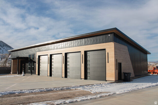 Property Photo: 1666 S River Rock Way UT 84654