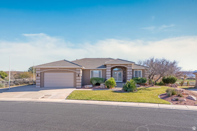 Property Photo:  812 N 2500 W  UT 84737 