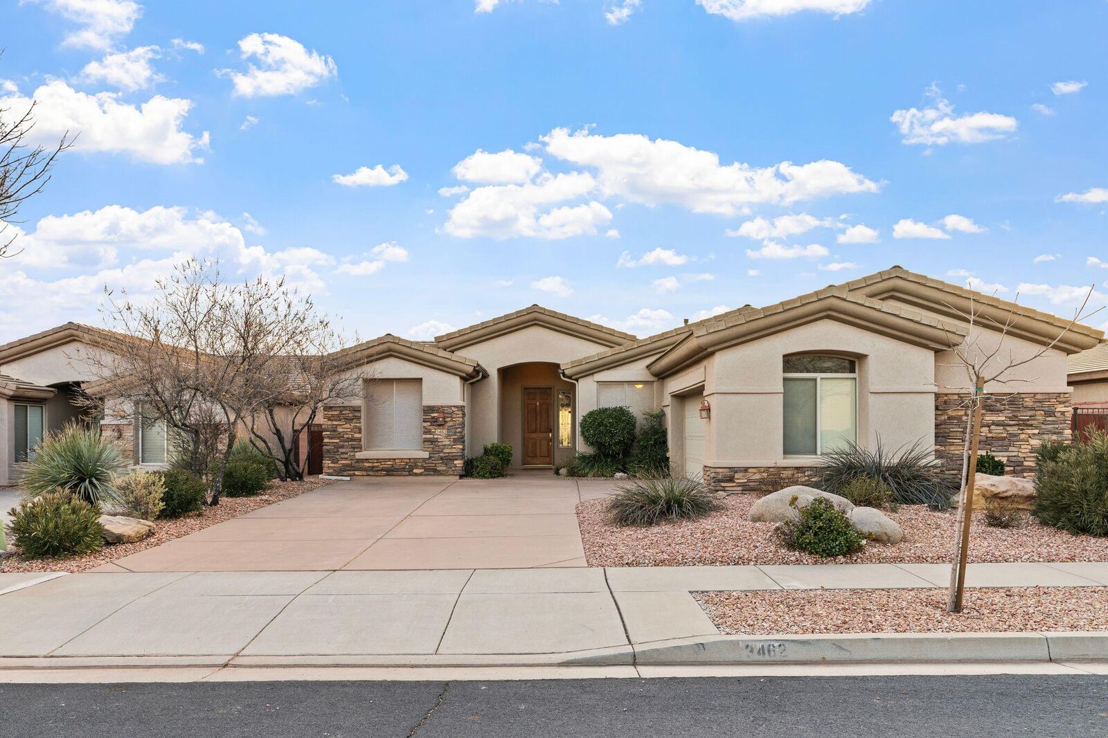 Property Photo:  3462 E Stoneview Cir  UT 84780 