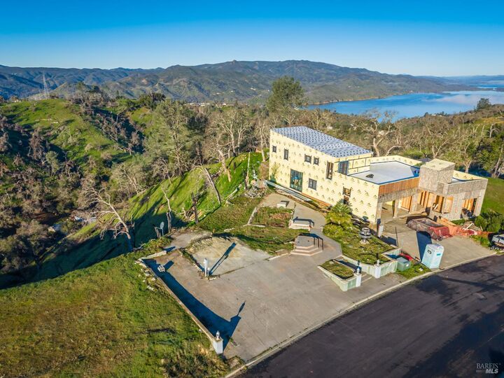 Property Photo: 1131 Headlands Drive CA 94558
