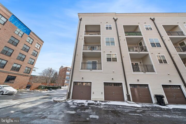 Property Photo:  2401 Bainbridge Street  PA 19146 