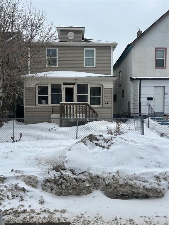 Property Photo:  441 Agnes Street  MB R3G 1N5 