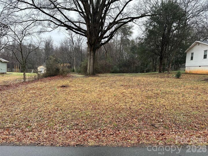 Property Photo:  9409 Misenheimer Road  NC 28215 