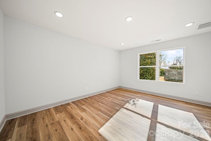 Property Photo:  1655 Garnet Street  NC 28083 