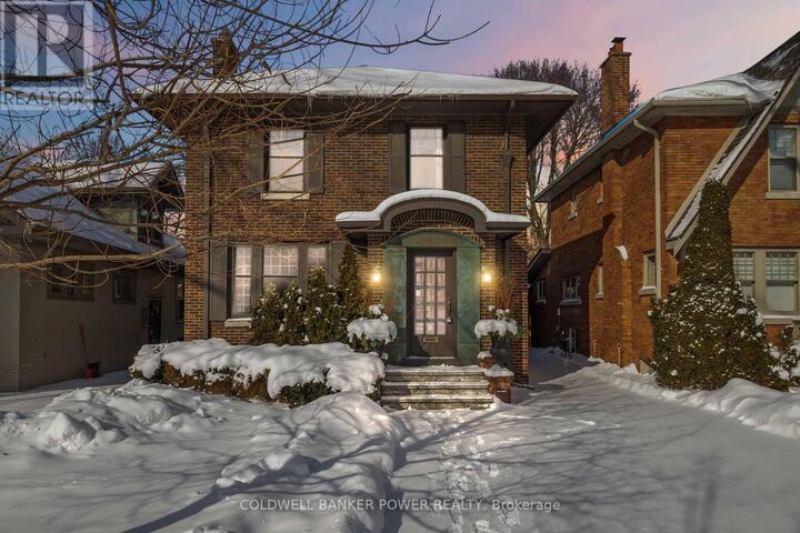 Photo de la propriété: 402 Victoria Street ON N5Y 4A9