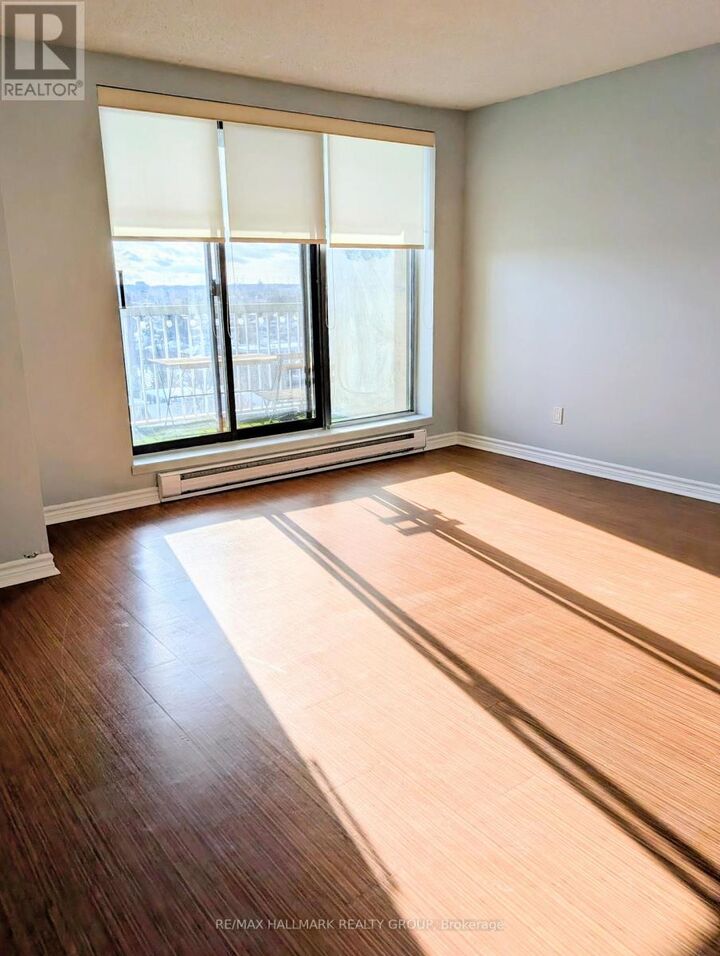 Property Photo:  1180 Ohio Street 1105  ON K1H 8N5 