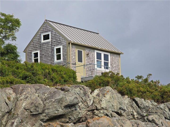 Property Photo:  Cottage Little Island  NB E5V 1L9 