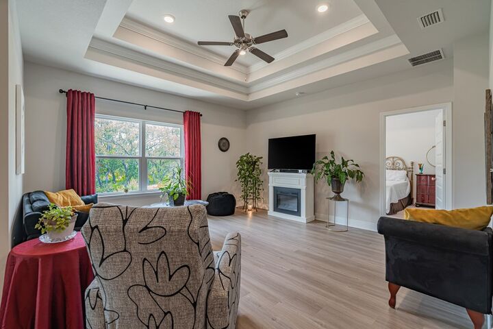 Property Photo: 126 Tide Water Dr FL 32456