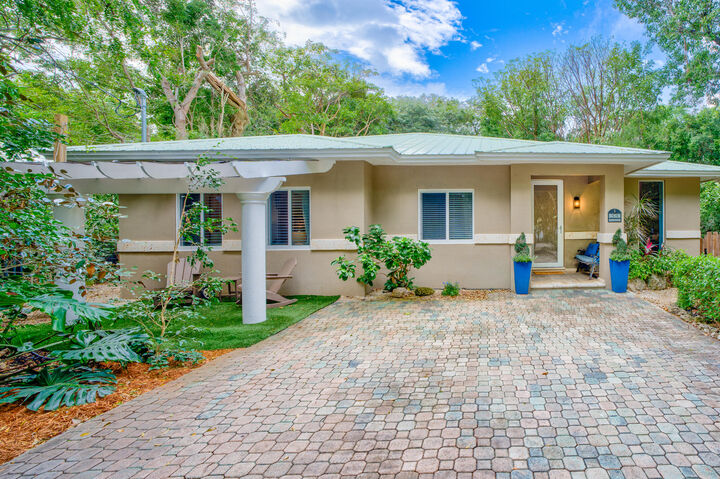 Property Photo:  33 Blue Runner Street  FL 33037 