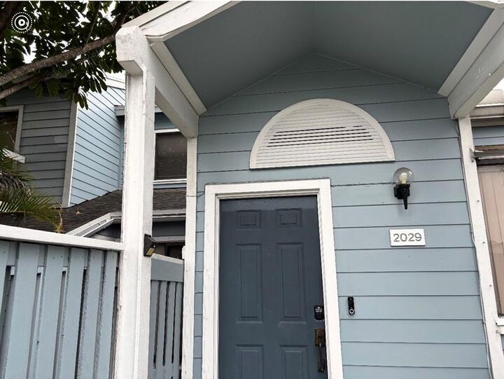 Property Photo:  2029 Winners Circle 2029  FL 33068 