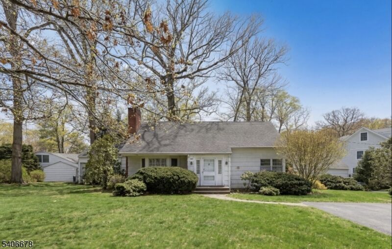 Property Photo:  60 West Ln  NJ 07940 