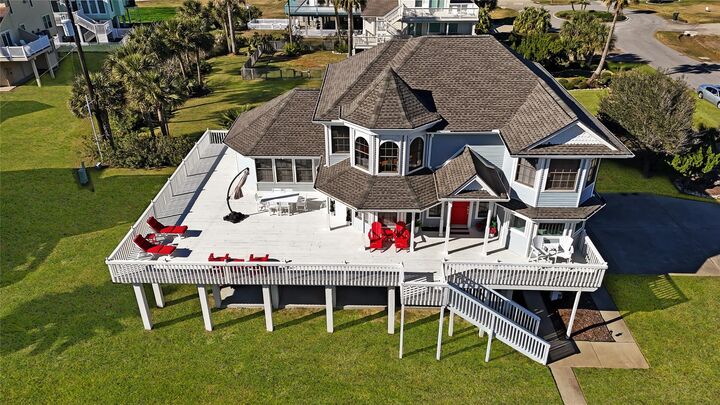 Property Photo:  4121 Ghost Crab Lane  TX 77554 