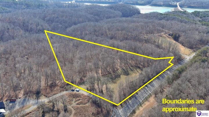 Property Photo: 13300 Scottsville Road KY 42156