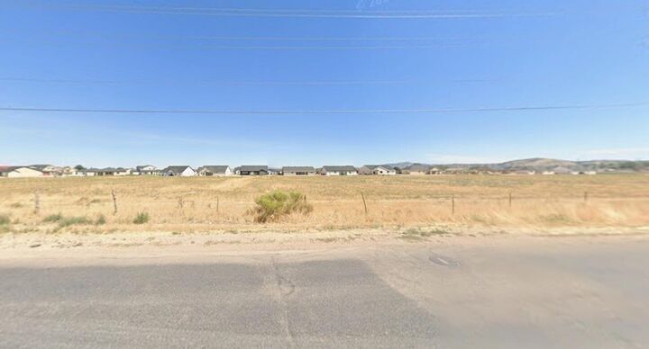 Property Photo:  1050 E Midvalley Rd Approx.  UT 84721 