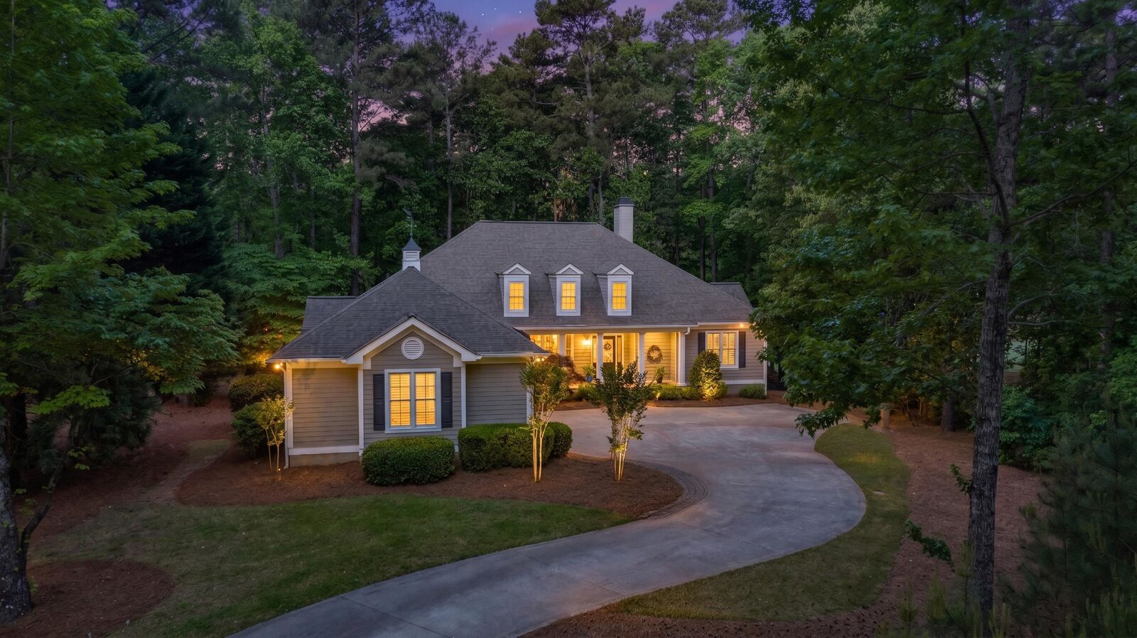 Property Photo:  1301 Planters Trail  GA 30642 