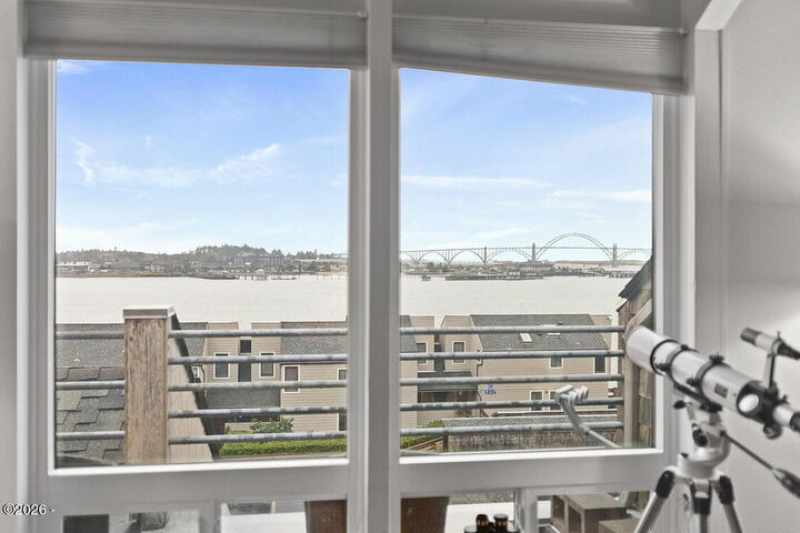 Property Photo:  1000 SE Bay Boulevard 549/649  OR 97365 