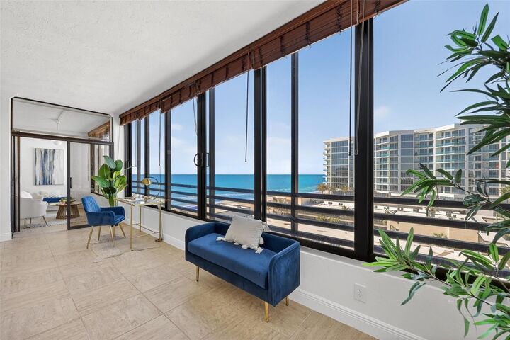 Property Photo: 1102 Benjamin Franklin Drive Ph 809 FL 34236