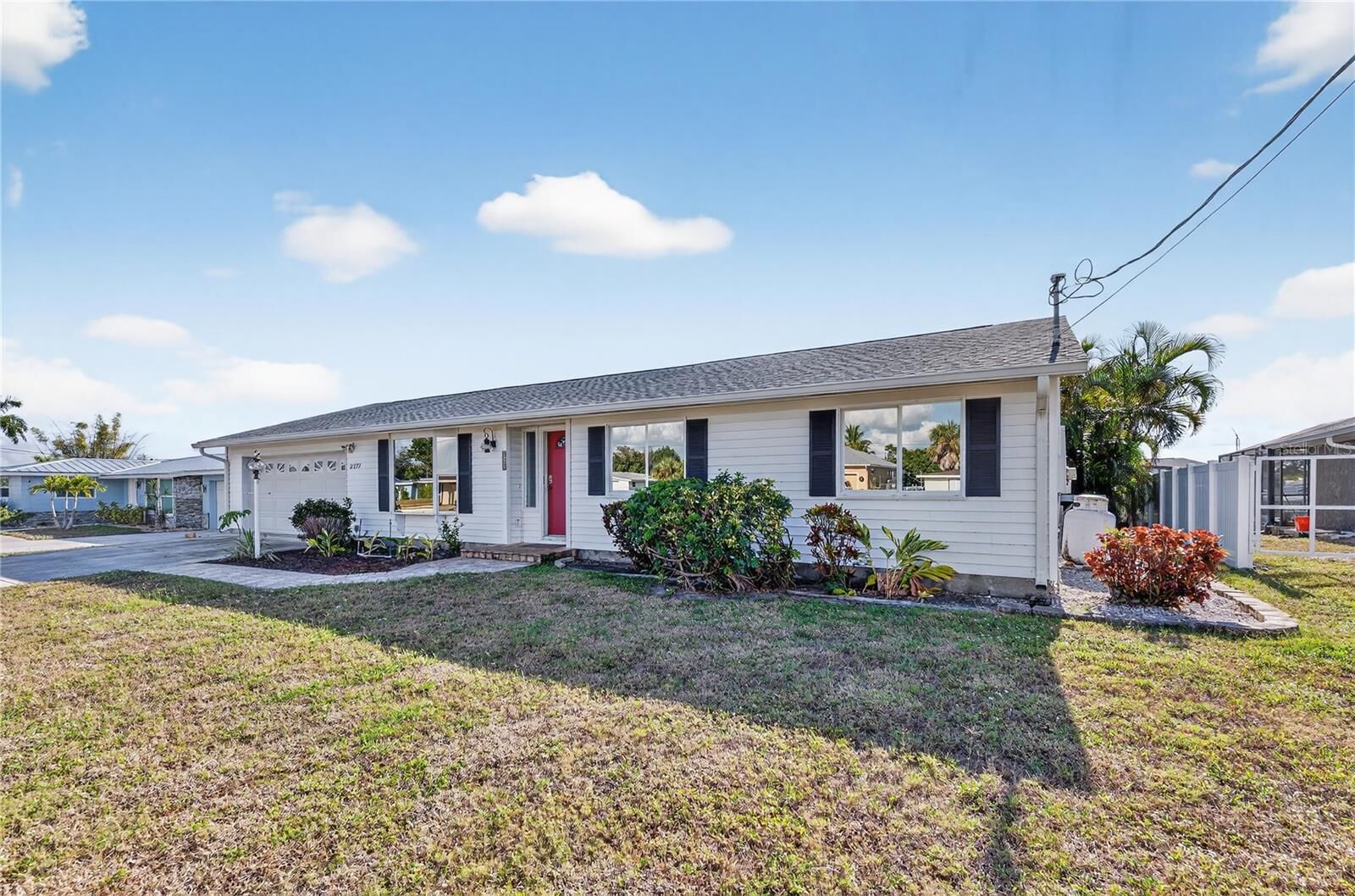 Property Photo:  21277 Edgewater Drive  FL 33952 