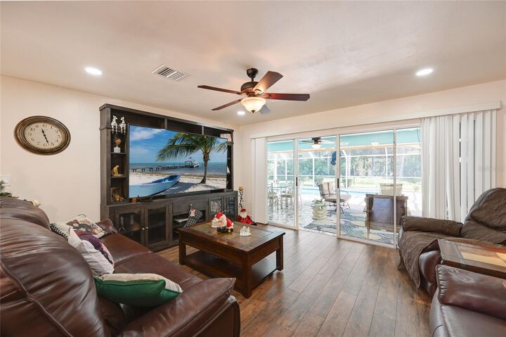 Property Photo:  4240 Perth Court  FL 33903 