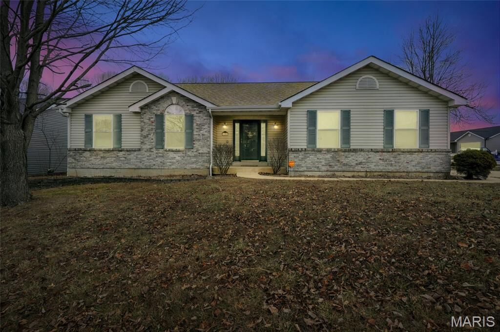 Property Photo:  1102 Danielle Elizabeth Court  MO 63366 