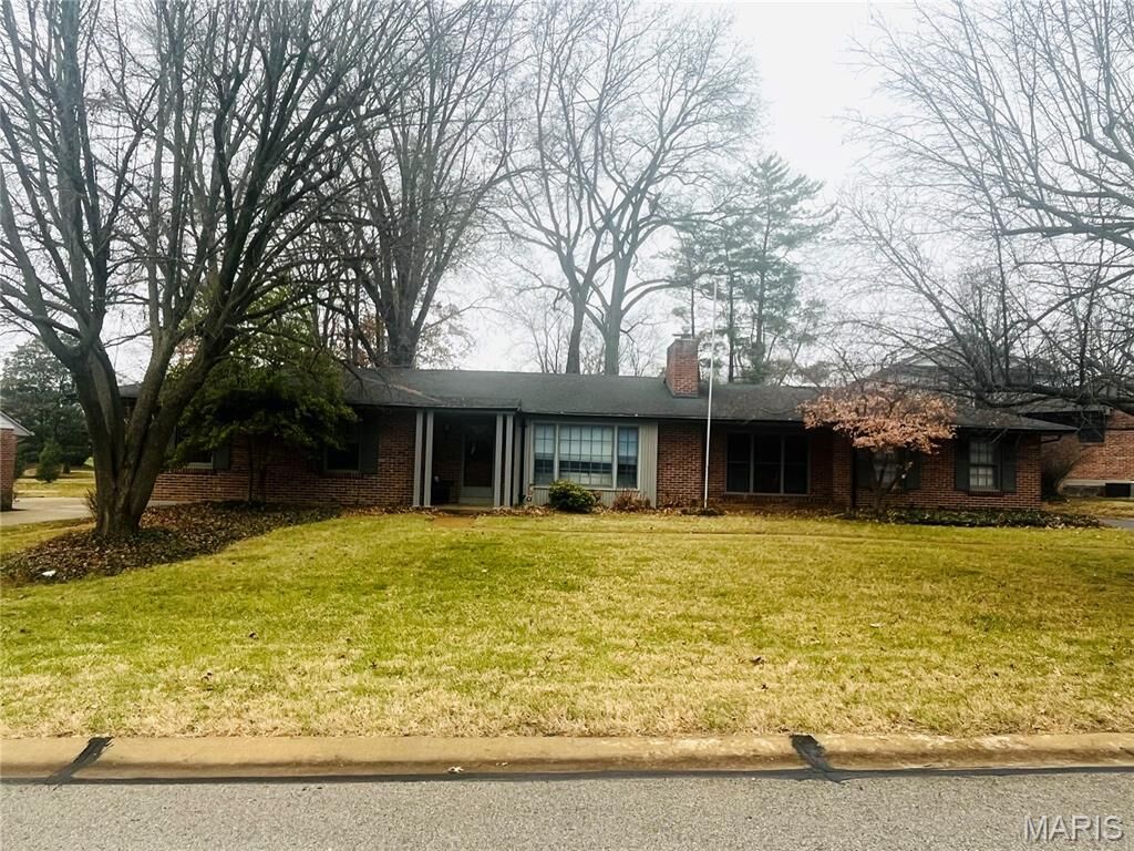 Property Photo: 1319 Kendon Drive MO 63131