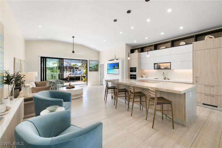 Property Photo: 1820 Holiday Lane FL 34104