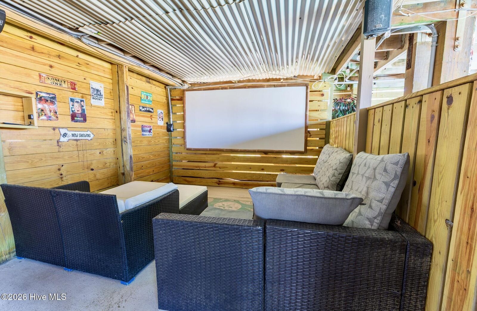 Property Photo:  1601 New River Inlet Road  NC 28460 