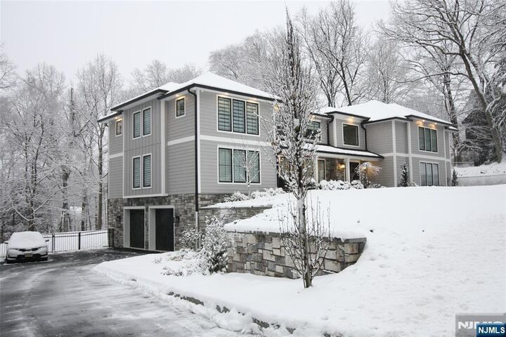 Property Photo: 315 Freemans Lane NJ 07417