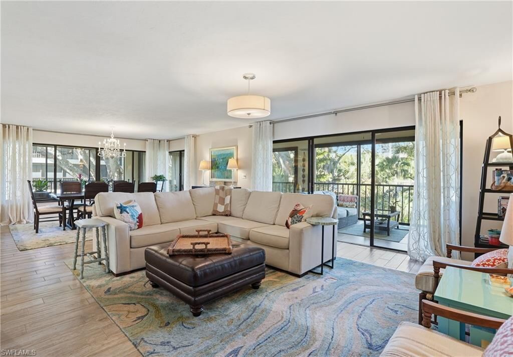 Property Photo:  5950 Pelican Bay Blvd 125  FL 34108 