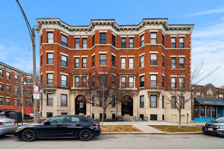 Property Photo: 1161 Commonwealth Ave 2 MA 02134