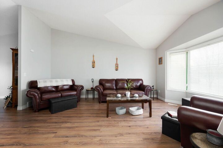 Property Photo:  224 Shetland Garden  AB T9H 5M5 