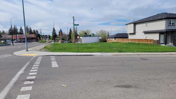 Property Photo: 2837 16 Avenue SE AB T2A 0M7