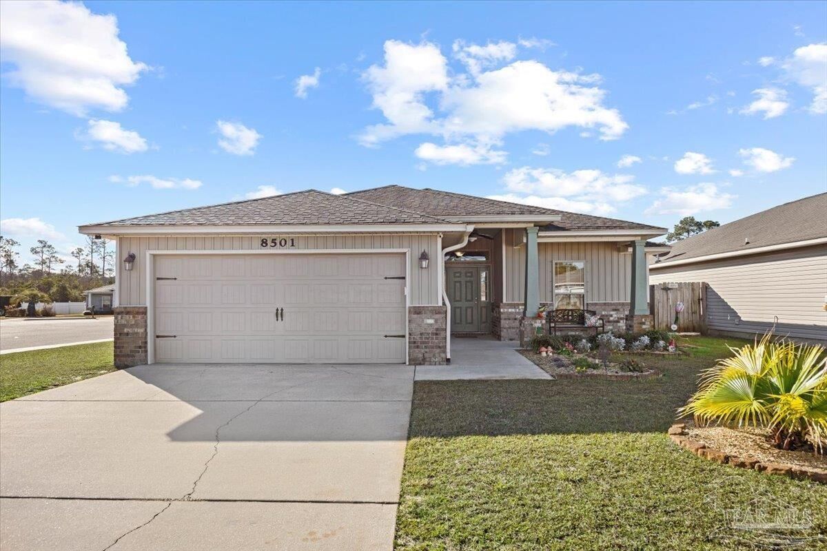 Property Photo:  8501 Island Dr  FL 32566 