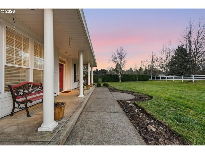 Property Photo:  6810 NE 252nd Way  WA 98604 