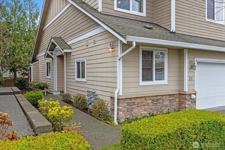 Property Photo:  4118  148th Street SW E1  WA 98087 