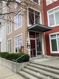 Property Photo:  180  Harbor Square Loop NE B118  WA 98110 