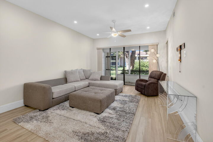 Property Photo: 7484 La Paz Boulevard 103 FL 33433