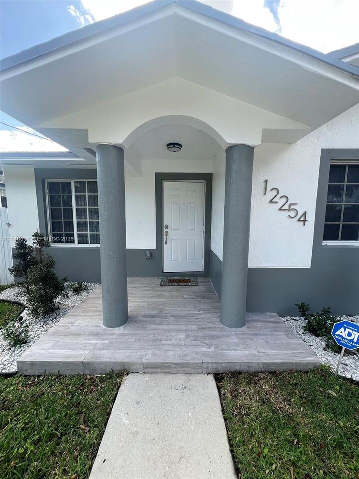 Property Photo:  12254 SW 217th St  FL 33170 