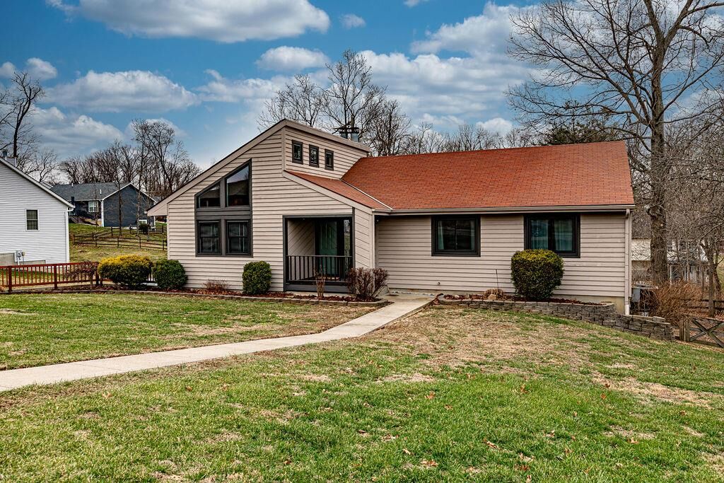 Property Photo:  20013 Ravenda Drive  IN 47025 