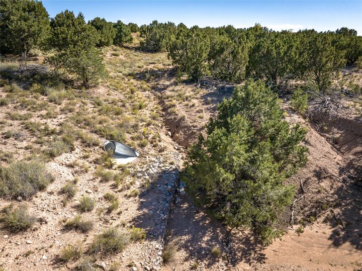 Property Photo: 2 Escopeta Court NM 87506