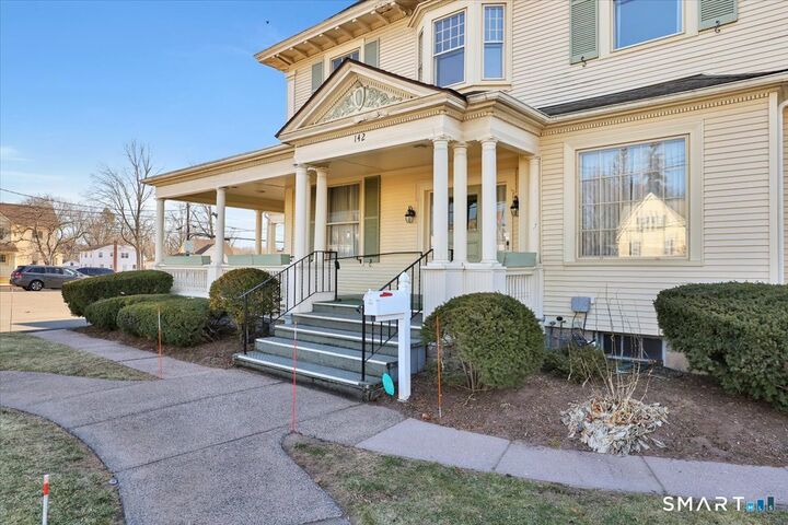 Property Photo:  142 East Center Street  CT 06040 